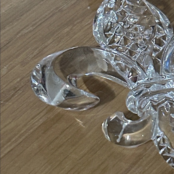 Waterford Crystal Fleur-de-Lis with Red Accent Ornament - Picture 7 of 16